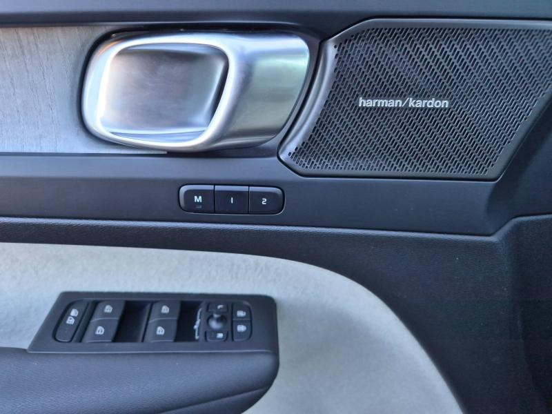 Photo 15 de l’annonce de VOLVO XC40 d’occasion à vendre à AVIGNON