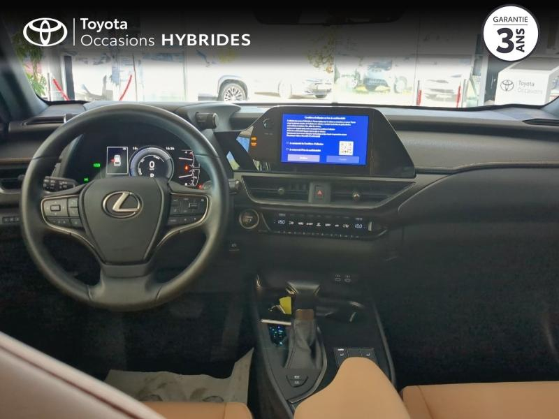 Photo 8 de l’annonce de LEXUS UX d’occasion à vendre à NÎMES