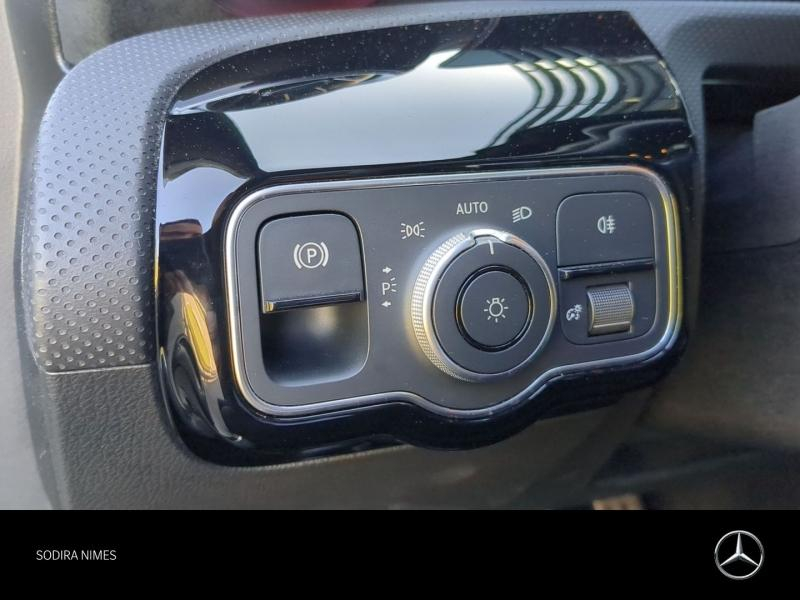 Photo 15 de l’annonce de MERCEDES-BENZ Classe A d’occasion à vendre à NIMES