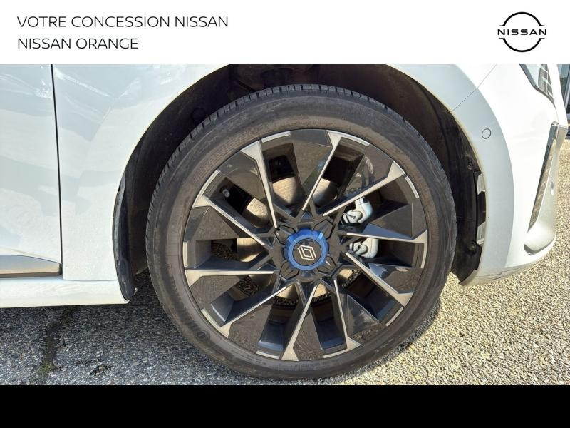 Photo 10 de l’annonce de RENAULT Clio d’occasion à vendre à BOLLÈNE