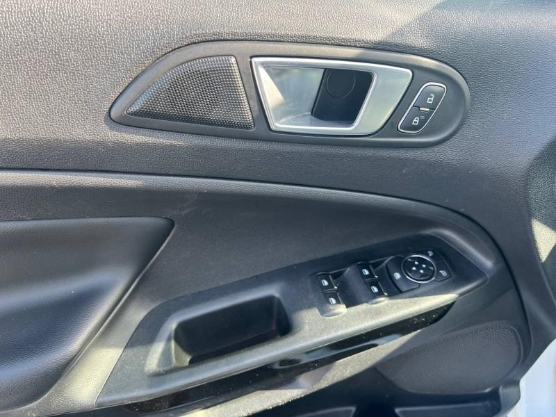 Photo 15 de l’annonce de FORD EcoSport d’occasion à vendre à TOULON