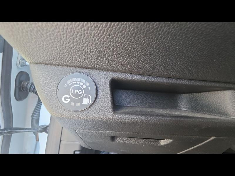 Photo 13 de l’annonce de RENAULT Clio d’occasion à vendre à PERPIGNAN