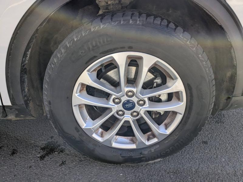 Photo 7 de l’annonce de FORD Kuga d’occasion à vendre à CARCASSONNE