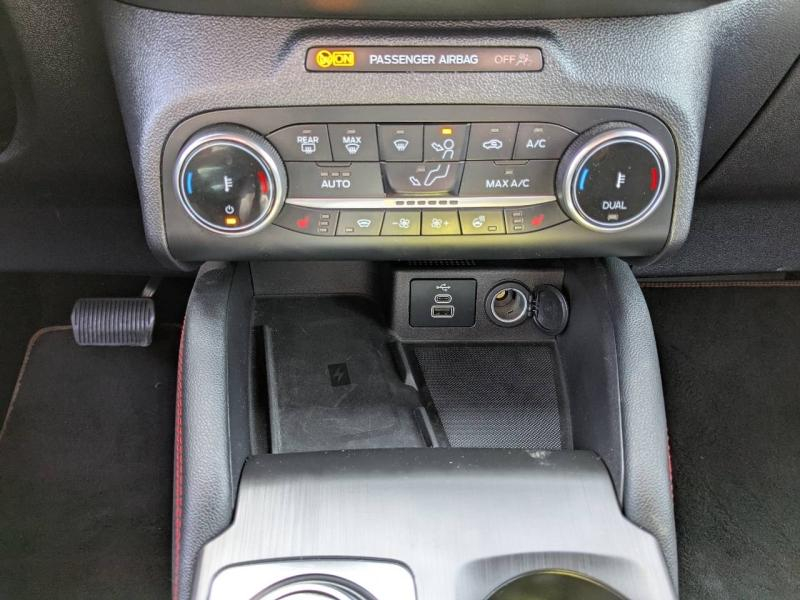 Photo 14 de l’annonce de FORD Kuga d’occasion à vendre à VITROLLES