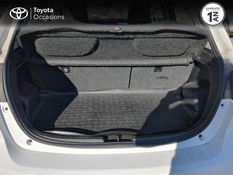 Photo 10 de l’annonce de TOYOTA Yaris d’occasion à vendre à ARLES