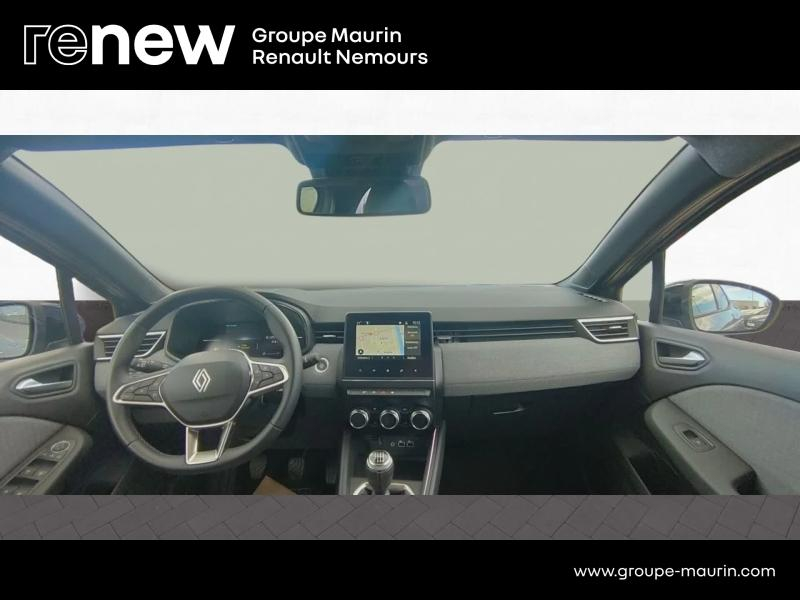 Photo 17 de l’annonce de RENAULT Clio d’occasion à vendre à SAINT PIERRE LES NEMOURS