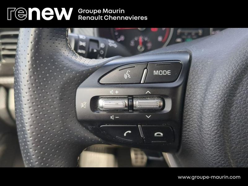 Photo 16 de l’annonce de KIA Stonic d’occasion à vendre à CHENNEVIÈRES-SUR-MARNE