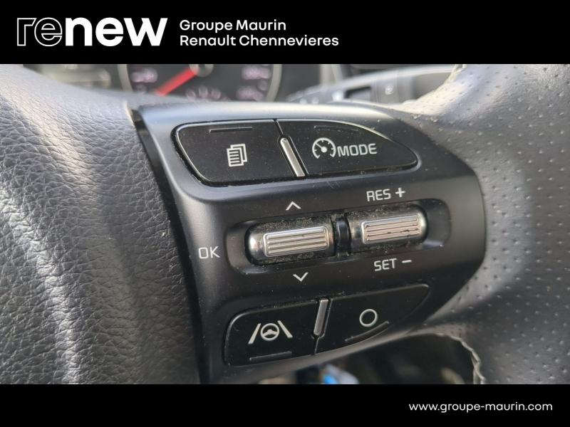 Photo 17 de l’annonce de KIA Stonic d’occasion à vendre à CHENNEVIÈRES-SUR-MARNE