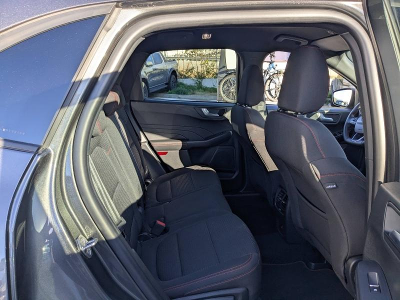 Photo 12 de l’annonce de FORD Kuga d’occasion à vendre à BRIGNOLES