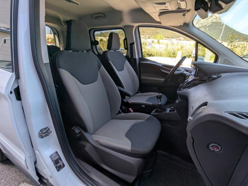 Photo 17 de l’annonce de FORD Tourneo Courier d’occasion à vendre à LA VALETTE