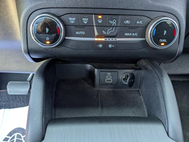 Photo 15 de l’annonce de FORD Kuga d’occasion à vendre à LA VALETTE