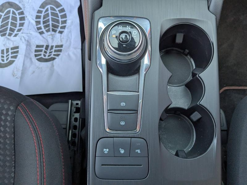 Photo 16 de l’annonce de FORD Kuga d’occasion à vendre à LA VALETTE