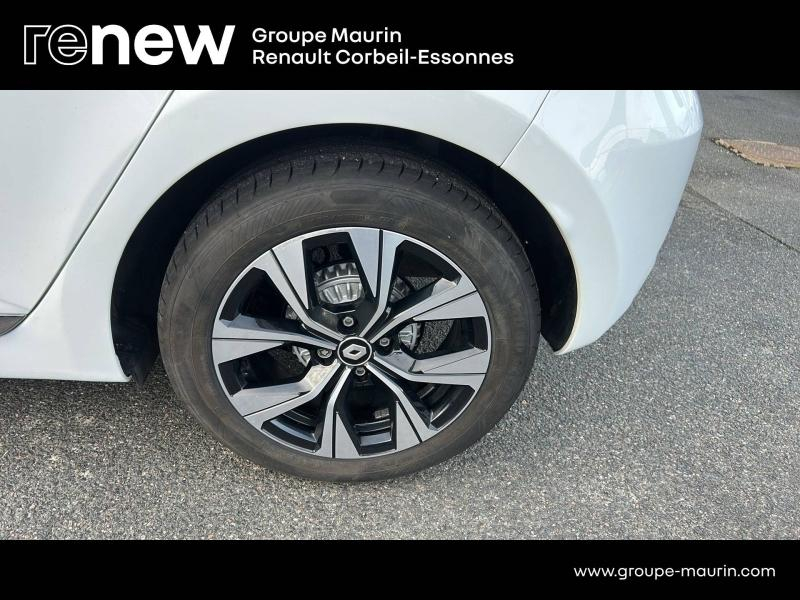 Photo 9 de l’annonce de RENAULT Clio d’occasion à vendre à CORBEIL-ESSONNES