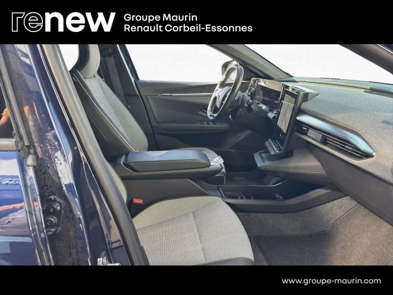 Photo 17 de l’annonce de RENAULT Megane d’occasion à vendre à CORBEIL-ESSONNES
