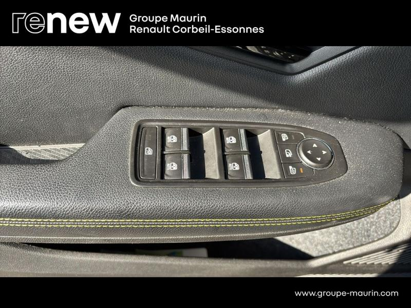 Photo 18 de l’annonce de RENAULT Megane d’occasion à vendre à CORBEIL-ESSONNES