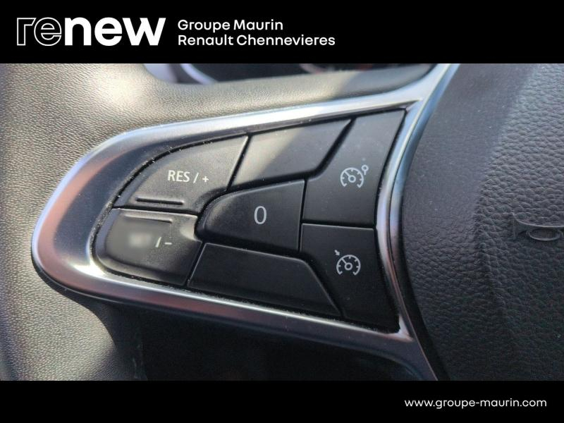 Photo 17 de l’annonce de RENAULT Captur d’occasion à vendre à CHENNEVIÈRES-SUR-MARNE