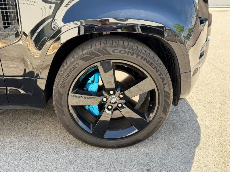 Photo 16 de l’annonce de LAND-ROVER Defender d’occasion à vendre à AIX-EN-PROVENCE