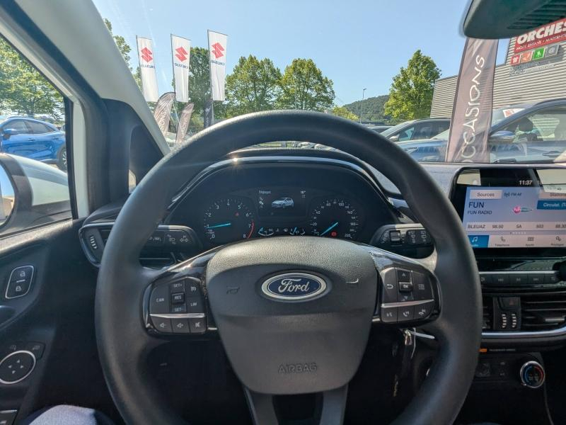 Photo 15 de l’annonce de FORD Fiesta d’occasion à vendre à DRAGUIGNAN