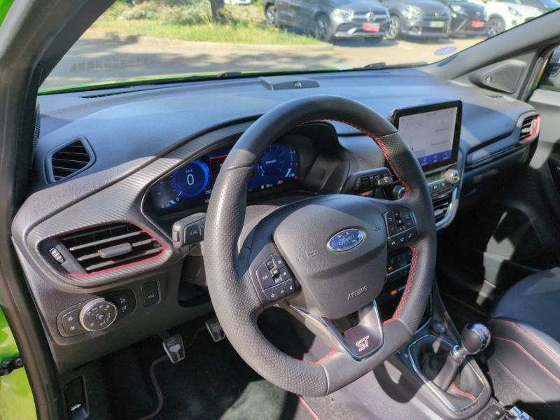 Photo 16 de l’annonce de FORD Puma d’occasion à vendre à NÎMES