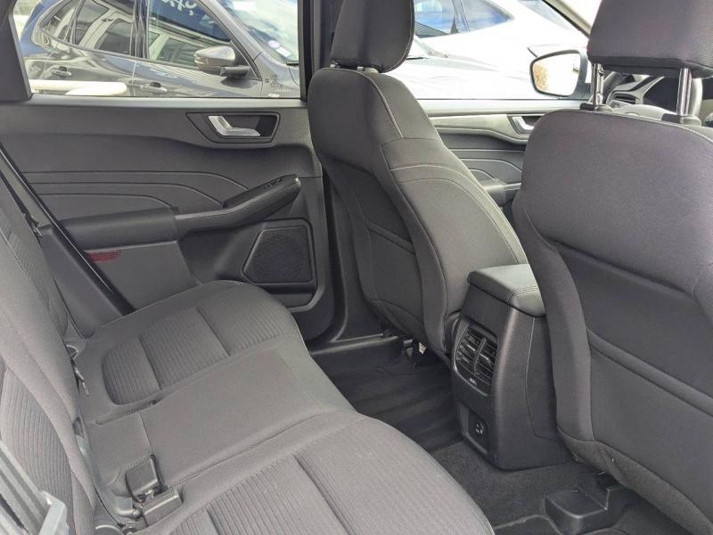 Photo 8 de l’annonce de FORD Kuga d’occasion à vendre à AIX-EN-PROVENCE