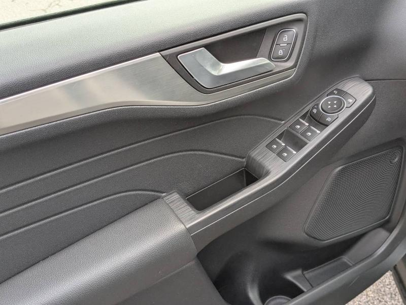 Photo 13 de l’annonce de FORD Kuga d’occasion à vendre à AIX-EN-PROVENCE