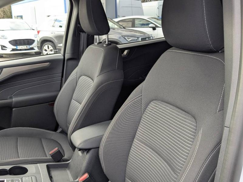 Photo 16 de l’annonce de FORD Kuga d’occasion à vendre à AIX-EN-PROVENCE