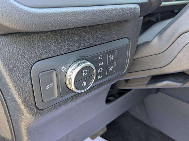 Photo 15 de l’annonce de FORD Kuga d’occasion à vendre à AIX-EN-PROVENCE