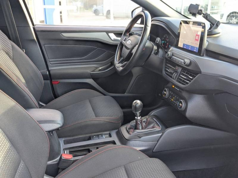 Photo 7 de l’annonce de FORD Focus d’occasion à vendre à AIX-EN-PROVENCE