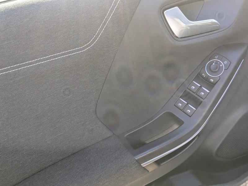 Photo 11 de l’annonce de FORD Puma d’occasion à vendre à AIX-EN-PROVENCE