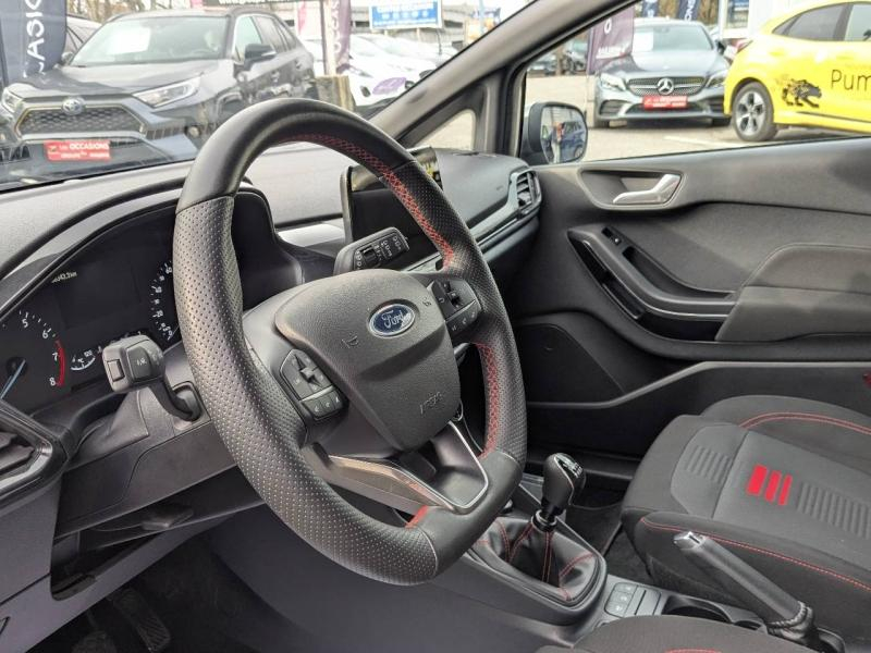 Photo 14 de l’annonce de FORD Fiesta d’occasion à vendre à AIX-EN-PROVENCE