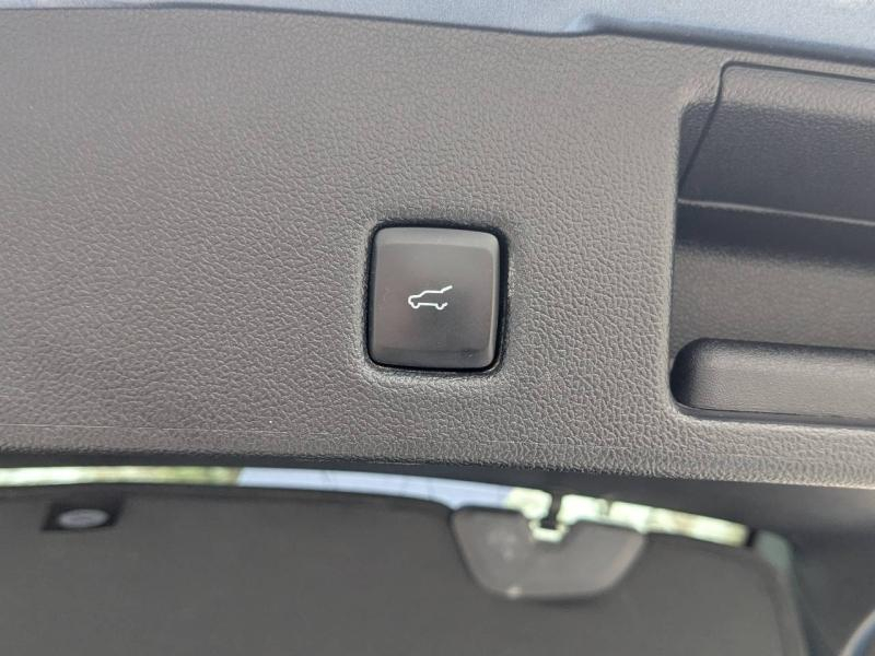 Photo 15 de l’annonce de FORD Kuga d’occasion à vendre à AIX-EN-PROVENCE