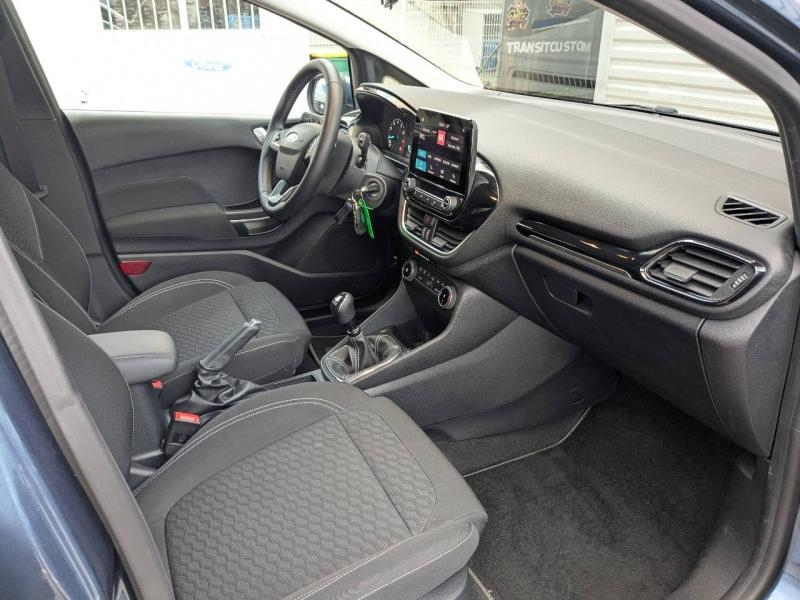 Photo 19 de l’annonce de FORD Fiesta d’occasion à vendre à AUBAGNE