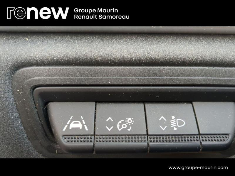 Photo 20 de l’annonce de RENAULT Captur d’occasion à vendre à SAMOREAU