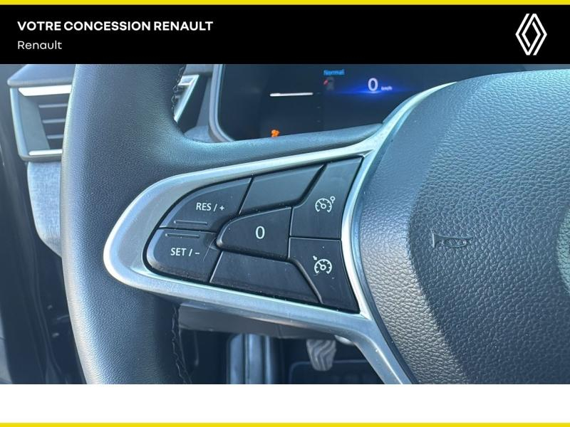 Photo 18 de l’annonce de RENAULT Clio d’occasion à vendre à SAINT PIERRE LES NEMOURS