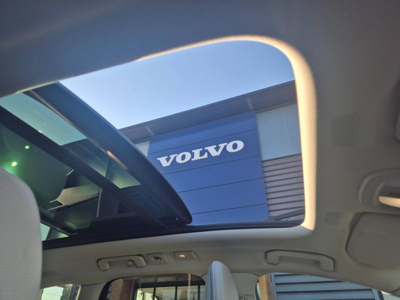 Photo 16 de l’annonce de VOLVO XC60 d’occasion à vendre à AVIGNON