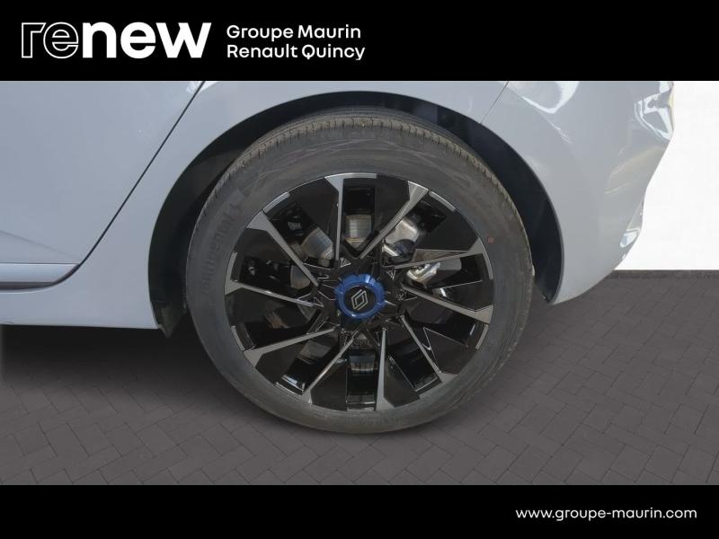 Photo 8 de l’annonce de RENAULT Clio d’occasion à vendre à QUINCY-SOUS-SÉNART