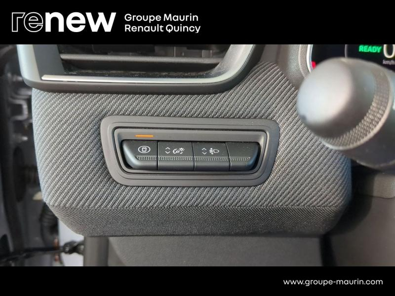 Photo 16 de l’annonce de RENAULT Clio d’occasion à vendre à QUINCY-SOUS-SÉNART