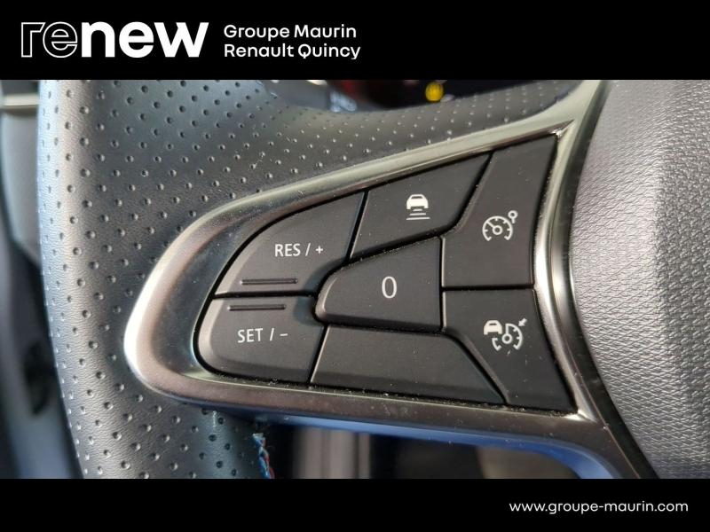 Photo 17 de l’annonce de RENAULT Clio d’occasion à vendre à QUINCY-SOUS-SÉNART