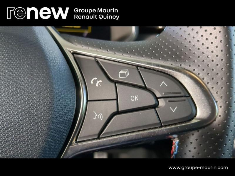 Photo 18 de l’annonce de RENAULT Clio d’occasion à vendre à QUINCY-SOUS-SÉNART