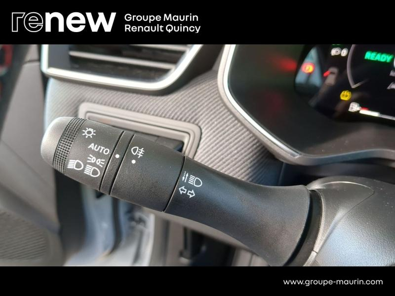 Photo 19 de l’annonce de RENAULT Clio d’occasion à vendre à QUINCY-SOUS-SÉNART