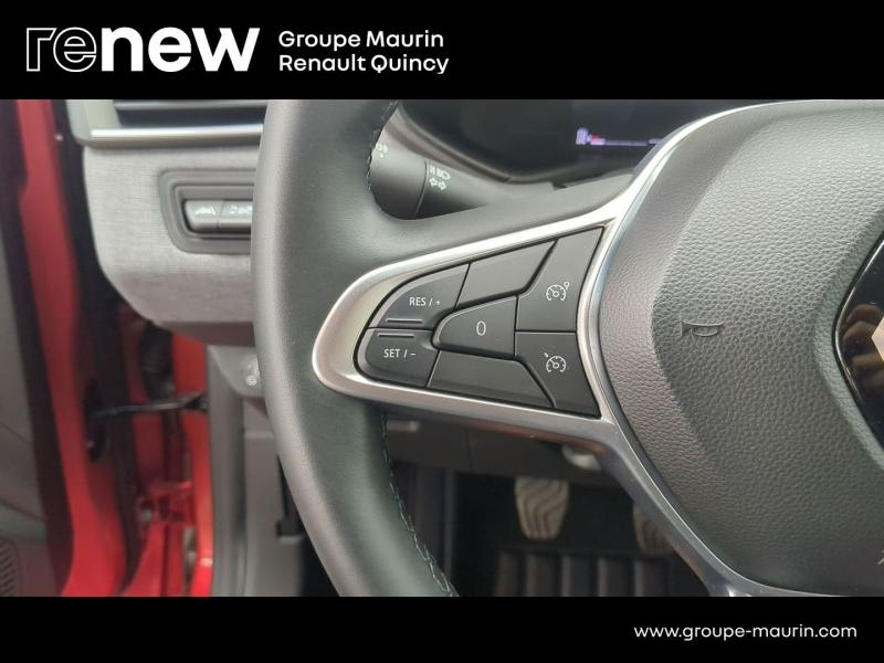 Photo 17 de l’annonce de RENAULT Clio d’occasion à vendre à QUINCY-SOUS-SÉNART