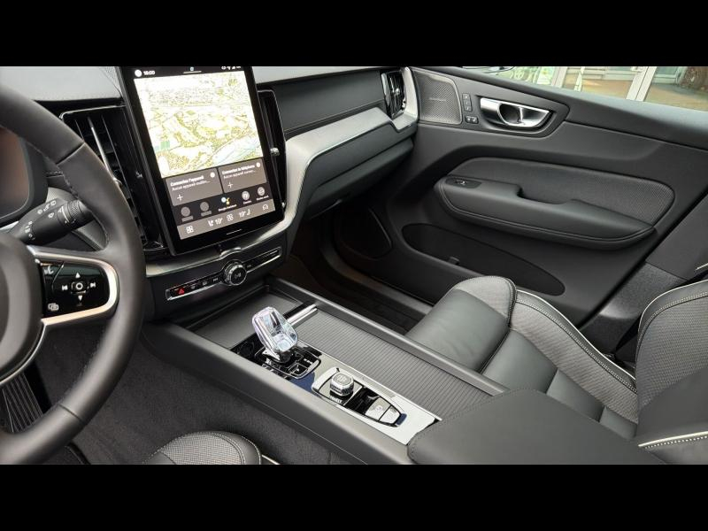 Photo 17 de l’annonce de VOLVO XC60 d’occasion à vendre à AIX-EN-PROVENCE