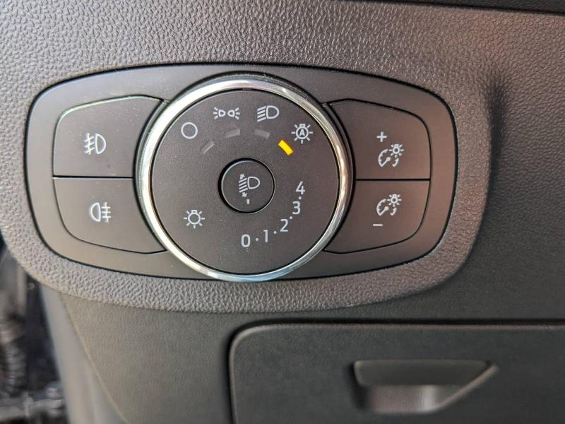 Photo 11 de l’annonce de FORD Fiesta d’occasion à vendre à MANOSQUE