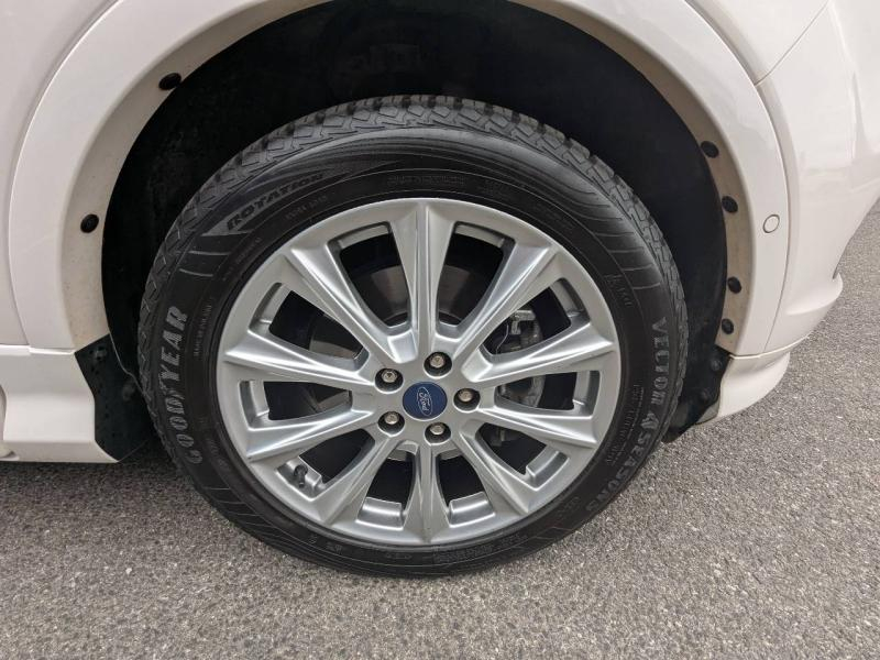 Photo 9 de l’annonce de FORD Kuga d’occasion à vendre à FRÉJUS