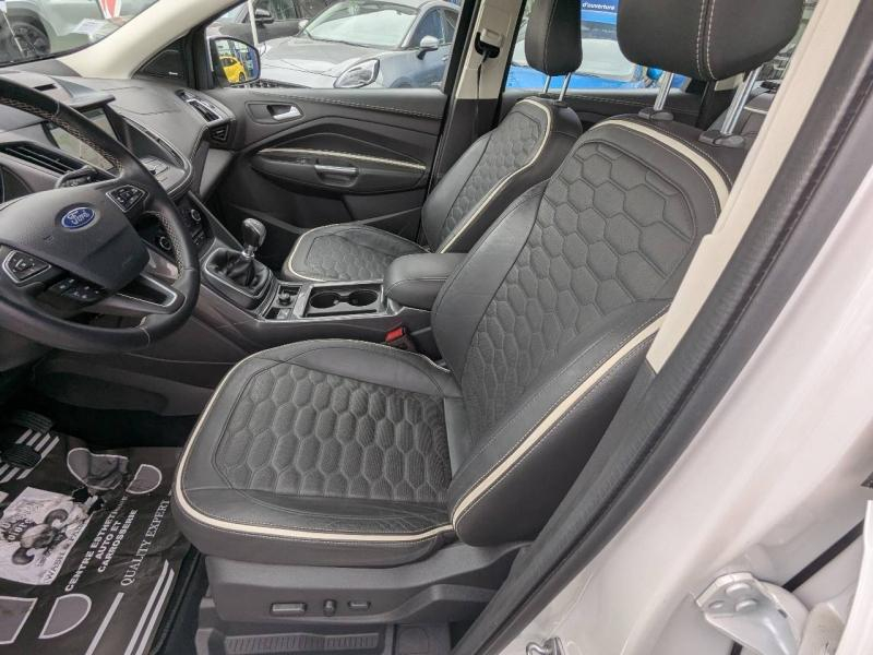 Photo 10 de l’annonce de FORD Kuga d’occasion à vendre à FRÉJUS