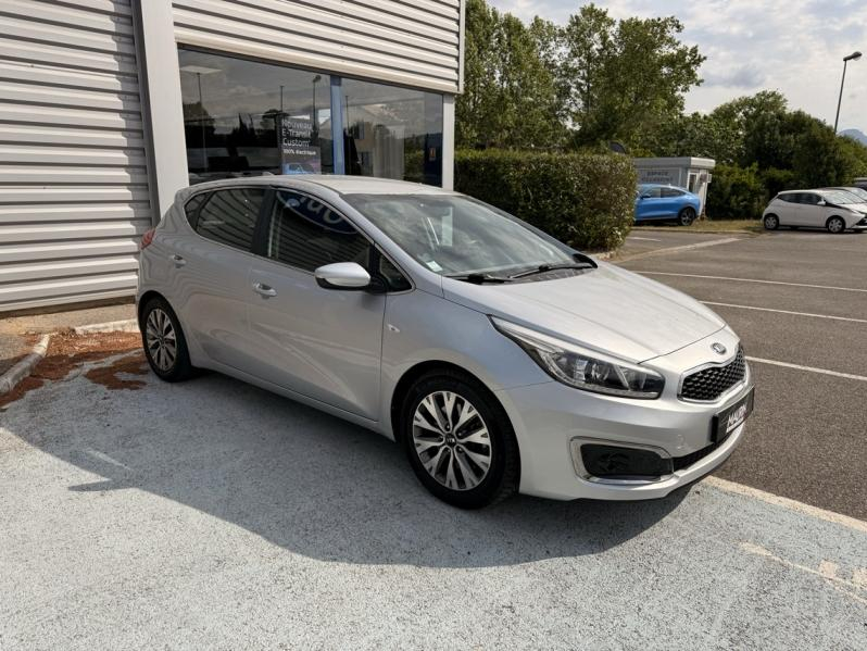Photo 3 de l’annonce de KIA Cee'd d’occasion à vendre à AUBAGNE
