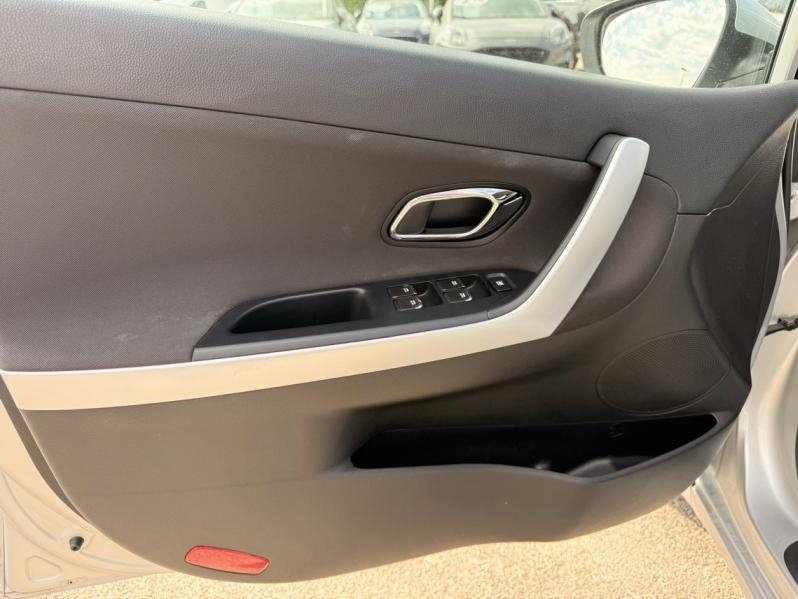 Photo 9 de l’annonce de KIA Cee'd d’occasion à vendre à AUBAGNE