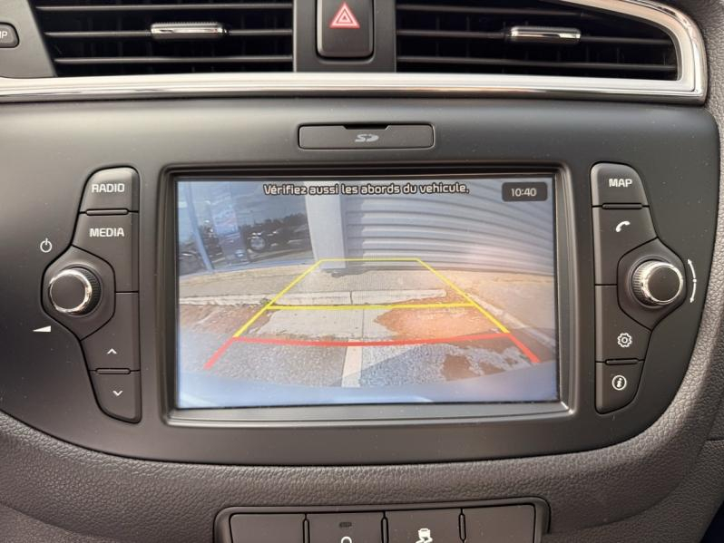 Photo 17 de l’annonce de KIA Cee'd d’occasion à vendre à AUBAGNE