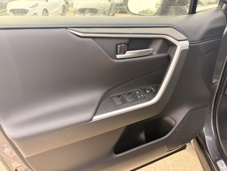 Photo 9 de l’annonce de TOYOTA RAV4 d’occasion à vendre à AUBAGNE