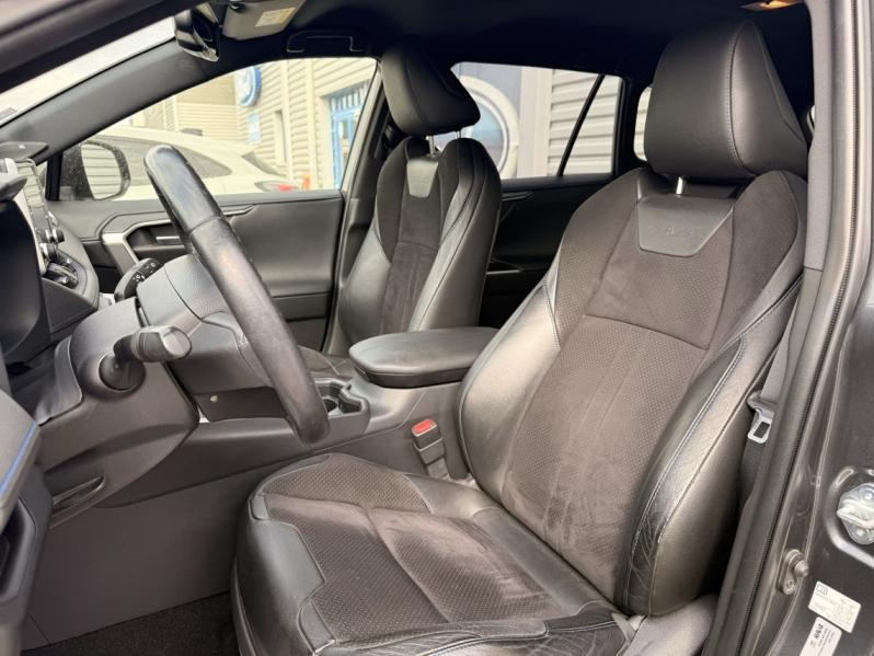 Photo 14 de l’annonce de TOYOTA RAV4 d’occasion à vendre à AUBAGNE
